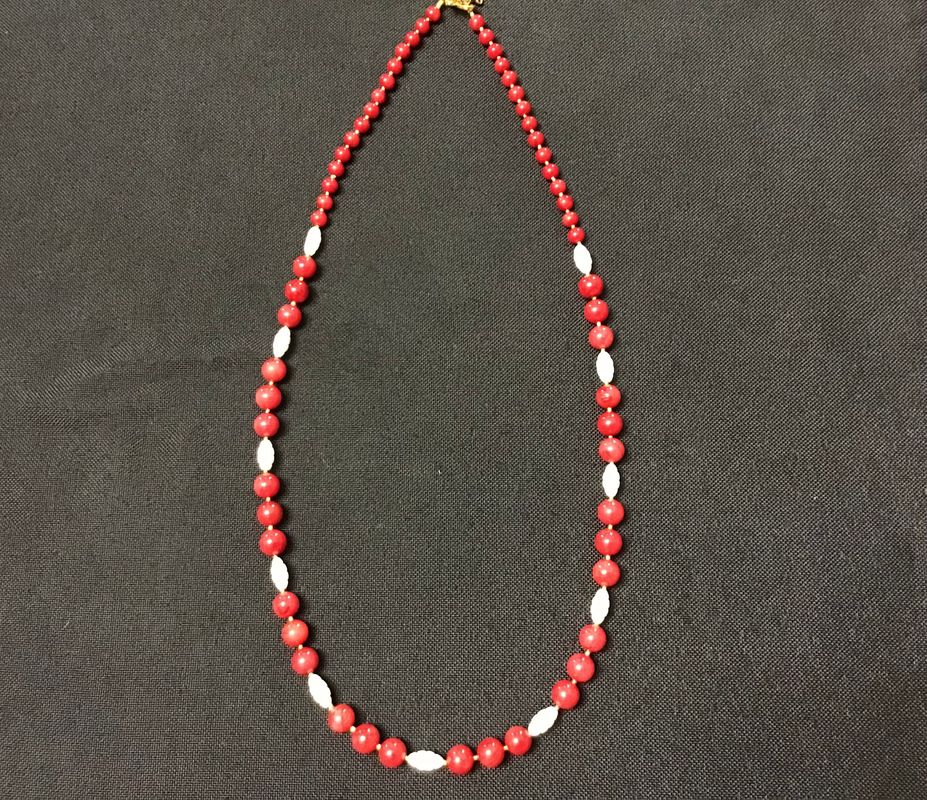 Red and White  10 Inch Necklace 10 Inch Red & White Necklace