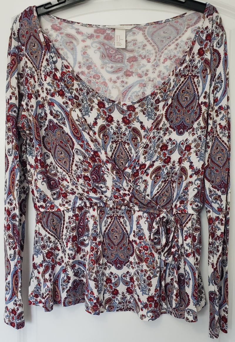 H&M size Medium long sleeve nursing shirt