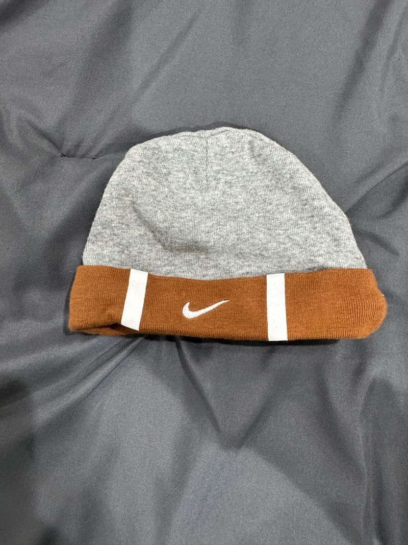0-6 month Nike hat  6 Months