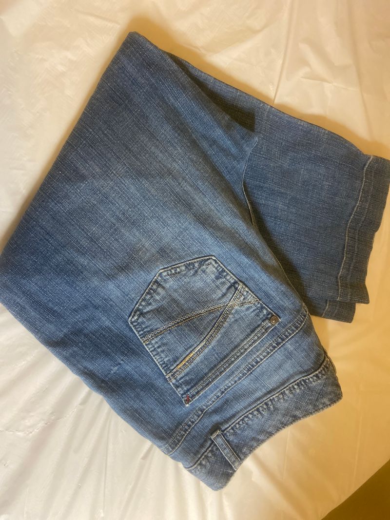 Tommy Hilfiger Crop Jeans 98% cotton Women's 14