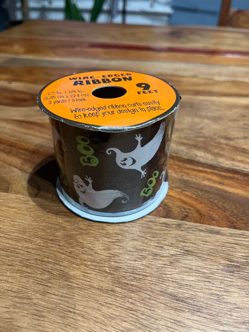 9 ft Halloween ghost ribbon Full roll, smoke free home