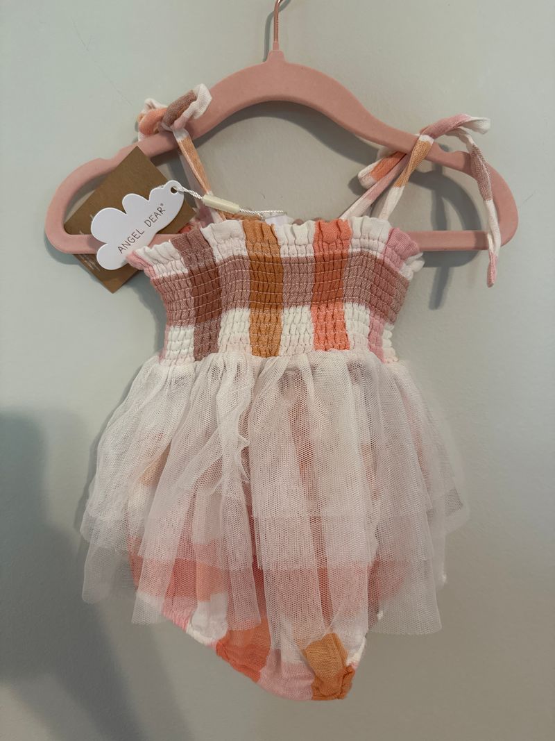 Boutique NWT 6-12 month fall dress. Very Soft and stretchy, 6 Months
