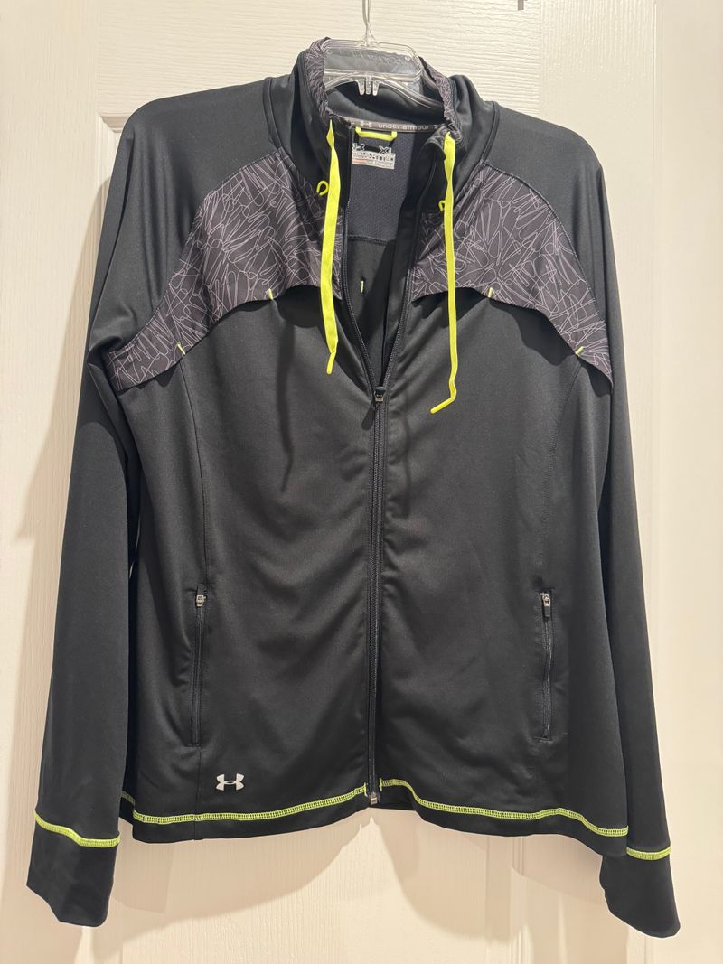 Under Armour Semi-Fitted All Season Jacket Barely Used in Great Condition Women's - XL