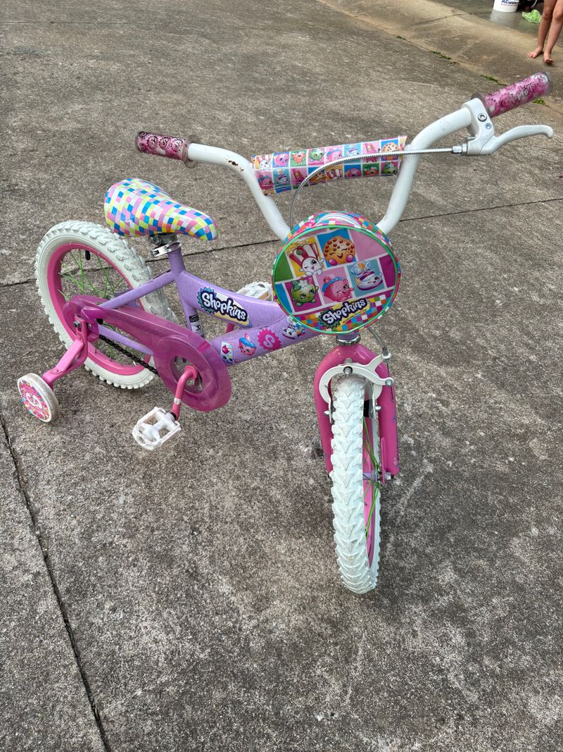 Shopkins Shopkins kids bicycle with new chain and bearings