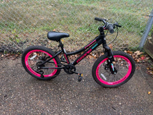 Load image into Gallery viewer, Ozone 500 20in 7 Speed Mountain Bike

