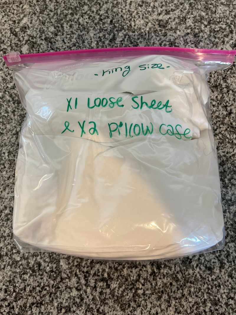 Misc X1 White Loose Sheet & x2 Pillow Cases -NO STAINS OR FLAWS- King