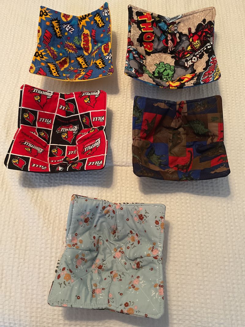 5 quilted soup bowl holders Soup bowl holders to hold soup when hot