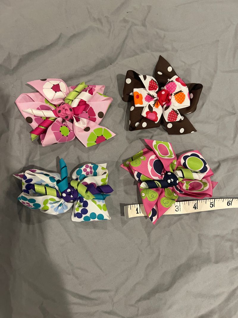 4 hair bows with alligator clips Light pink, hot pink, brown, aqua