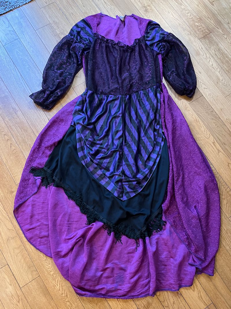 Dress, 16W-24W, purple dress for witch or other character, discolor on underside of back of dress Adult