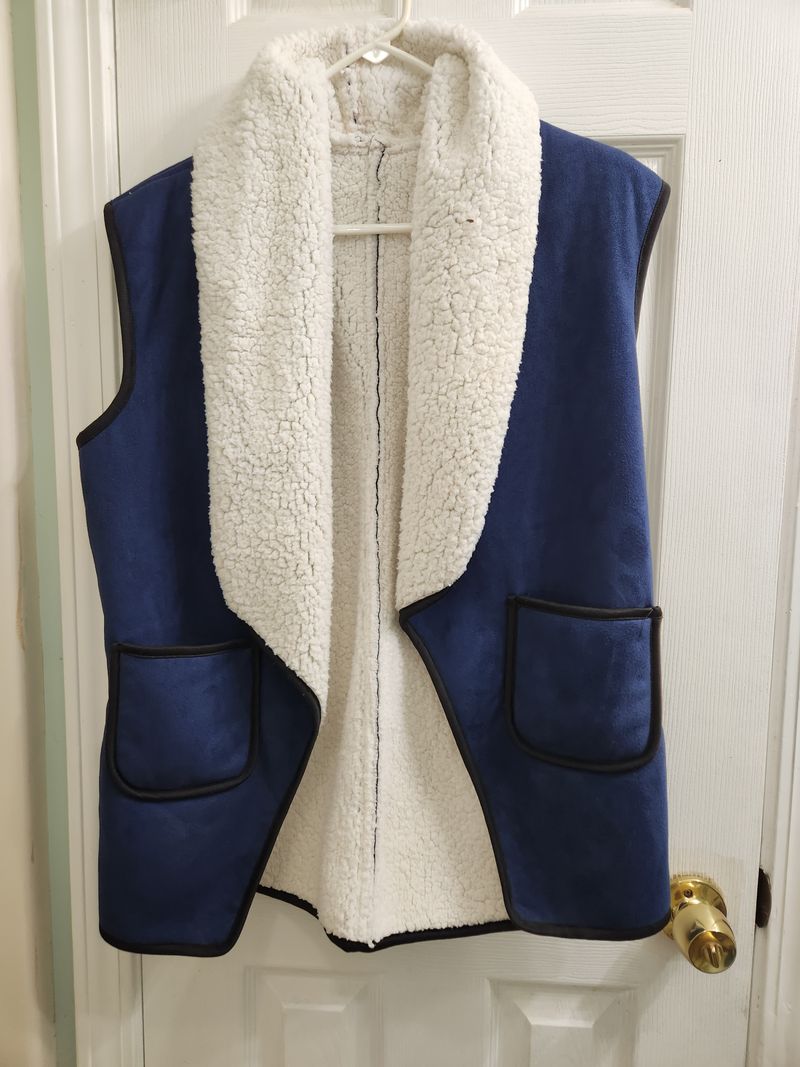 J. Francis Fleece lined vest with pockets Women's - L