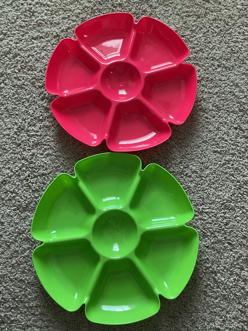 2 veg/chip trays Hot pink and lime green veg/chip trays