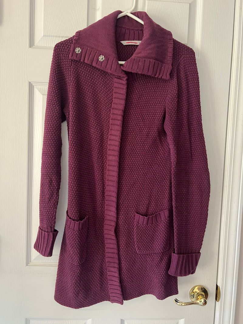 Athleta snap front cardigan sweater coat, size M Cowl neck, dark plum, EUC, WTR, front pockets Women's - M