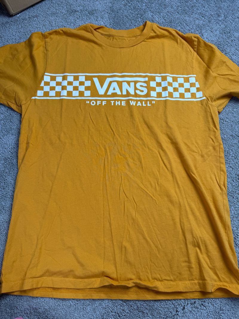 Vans Mustard yellow short sleeve Men's - L