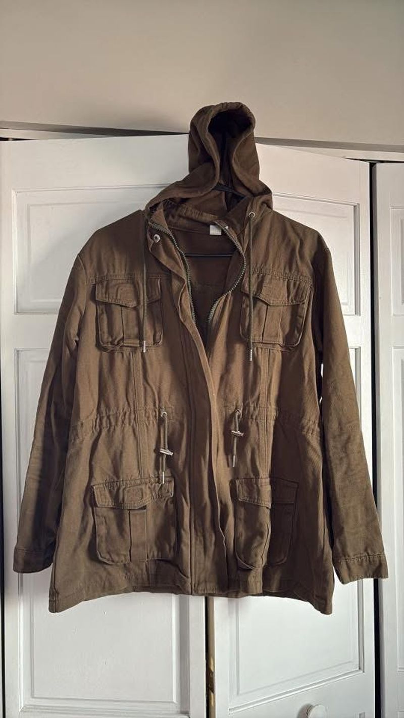 Olive green cargo jacket W/hood Women's - XL