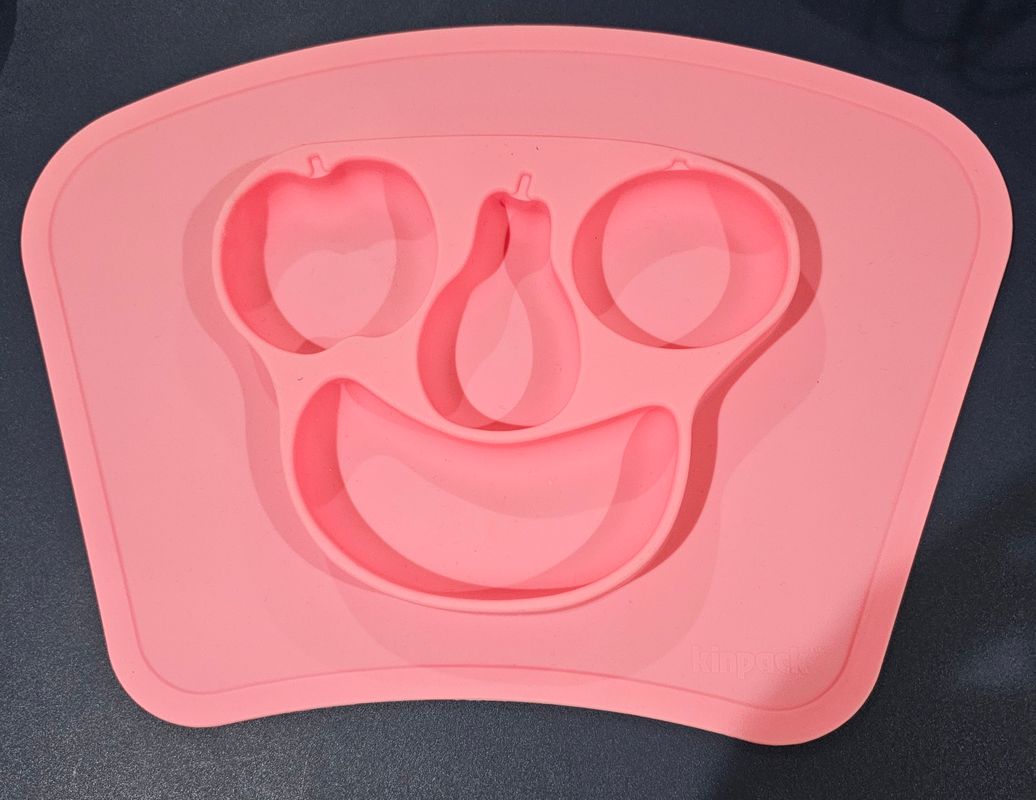 Kinpack Pink silicone food tray