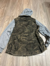 Load image into Gallery viewer, Madden NYC Camo, fleece sleeves and hood, EUC Women&#39;s - XL
