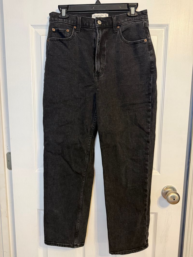 Abercrombie and Fitch Black jeans. Curve love 30/10R ankle straight ultra high rise Women's 10