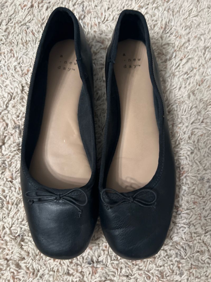 A new day Black ballet flats 6-1/2 (Adult)