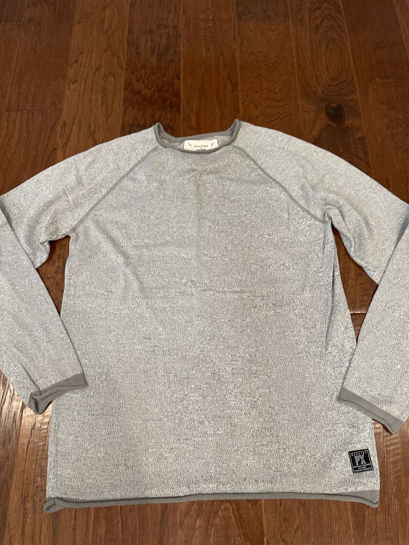 Grey long sleeve  Women's - L