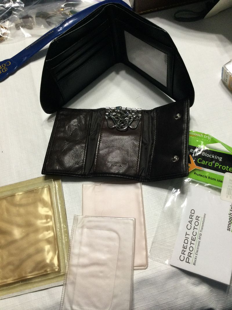 Wallet and accessories NEW black wallet with key wallet and clear inserts