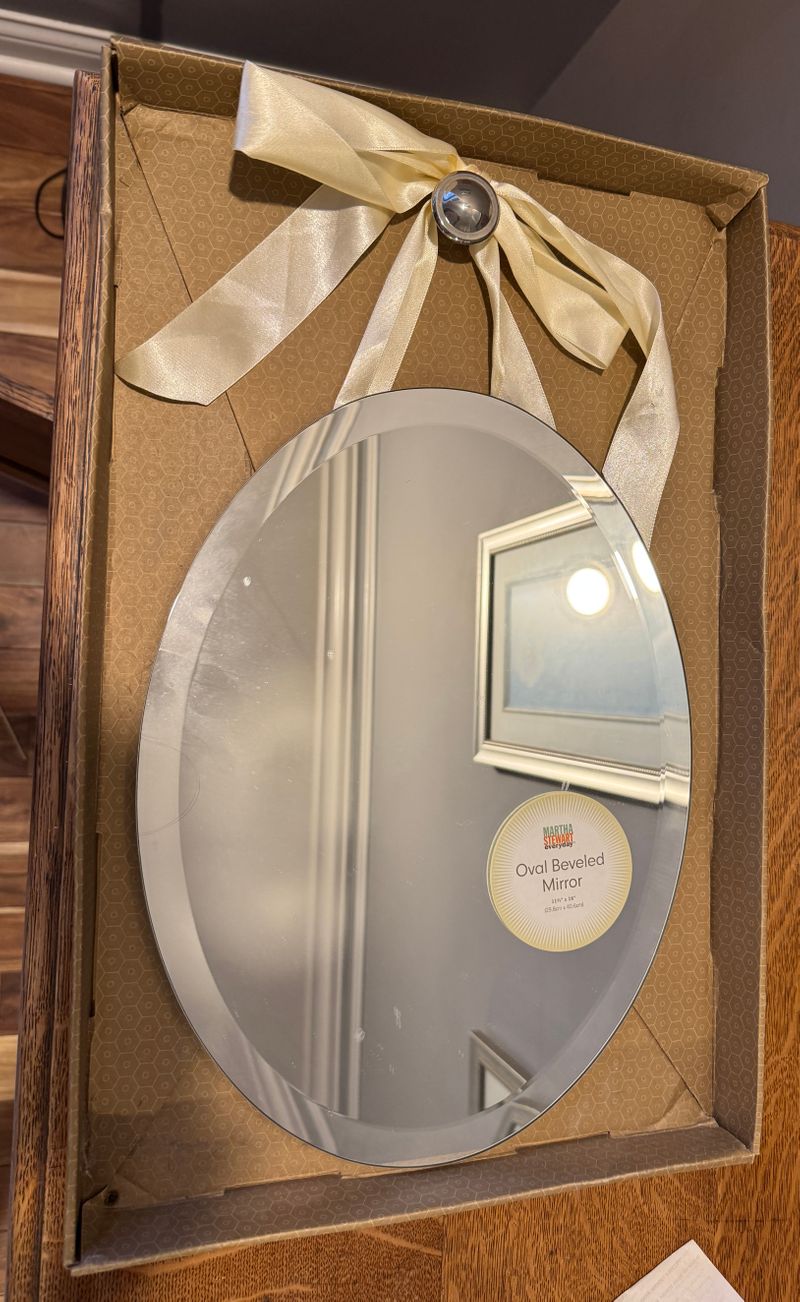 Martha Start Oval Beveled Mirror w/Ribbon Hanger 11.75