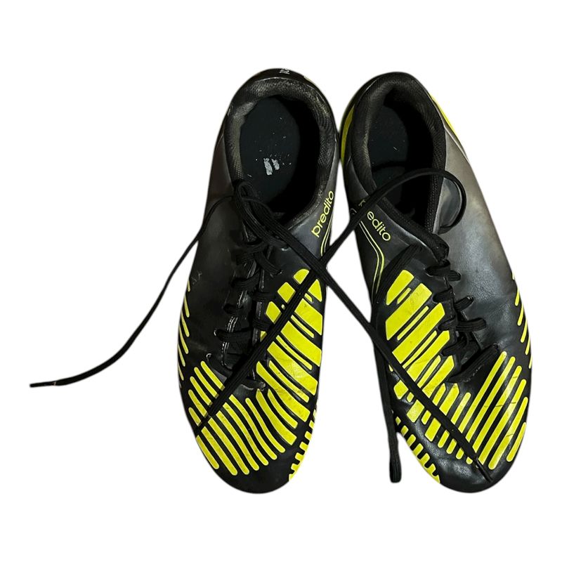 Predito Lace up indoor cleats