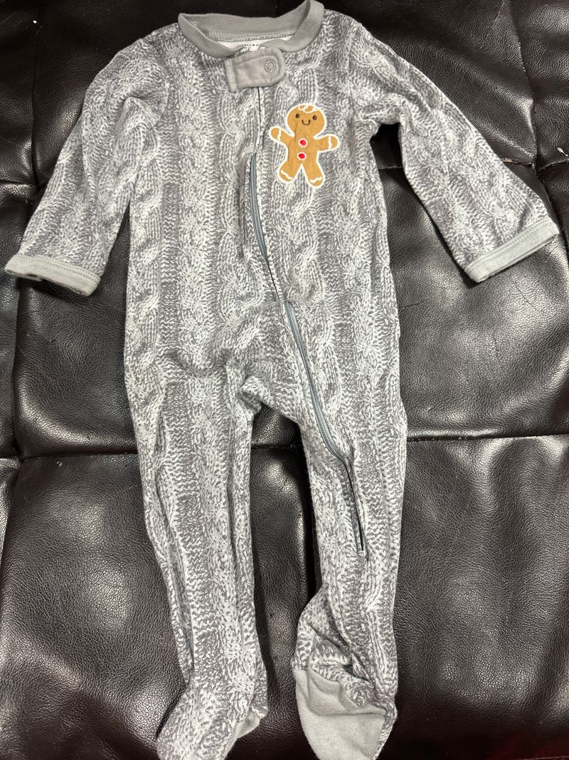 6-9M Falls Creek grey sleeper w/ gingerbread man Grey footed zipper sleeper w/ gingerbread man 6 Months