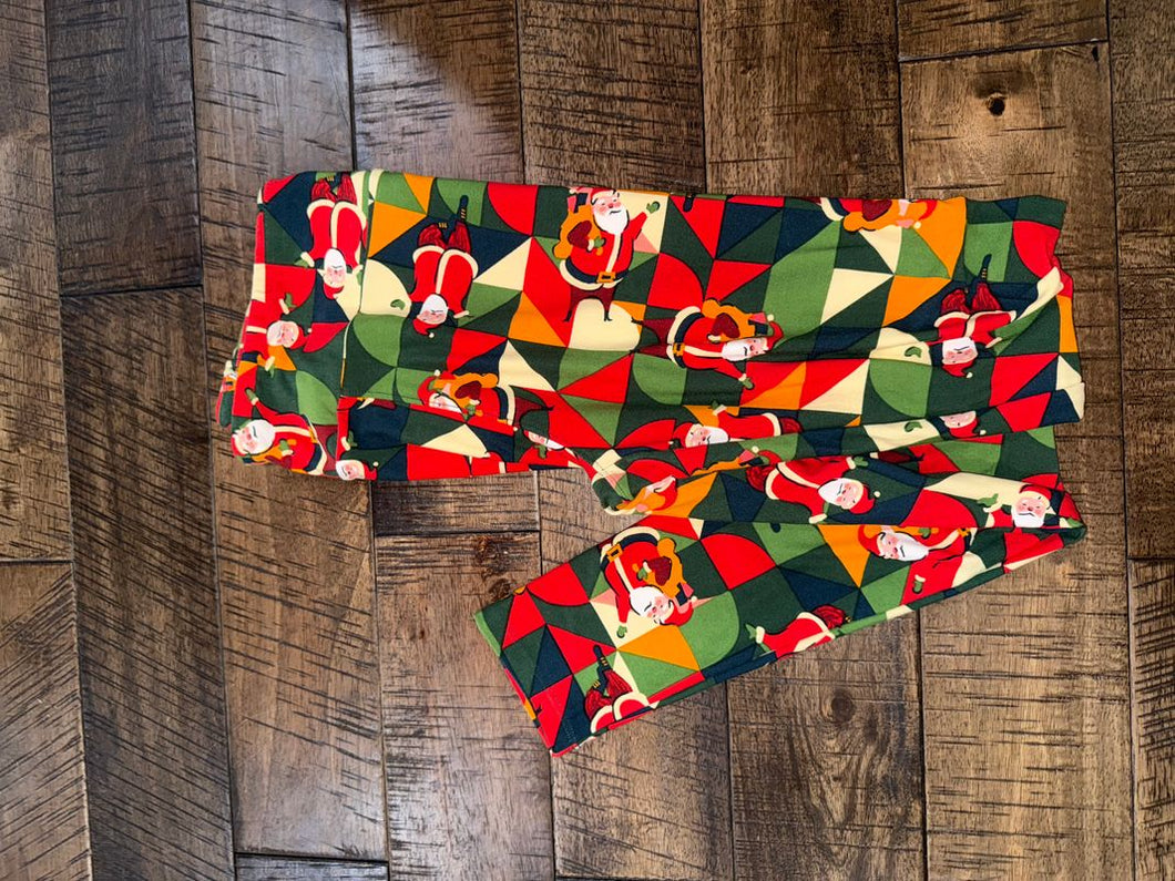 8/10 holiday leggings  8