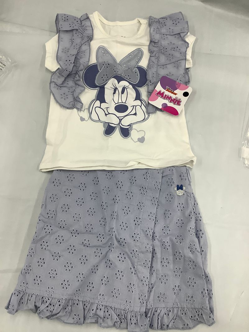 Disney Baby NWT Disney Junior Minnie Size 3T 2 pc skort set, eyelet lavender 3T