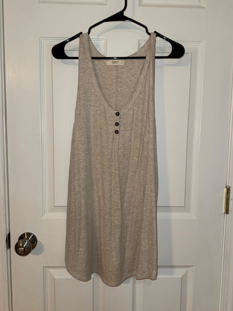 a.gain cream sleeveless top with button details Women's - XXL
