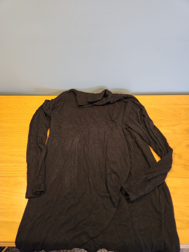 Old navy Long sleeve nursing shirt