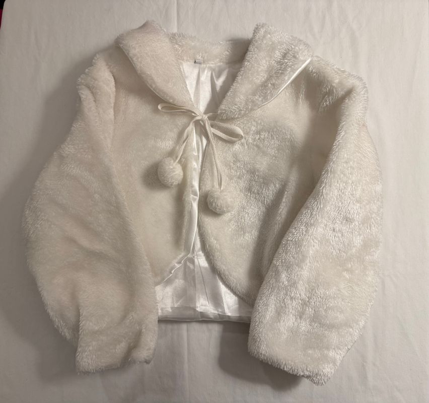 Fayfox girls faux fur bolero shrug Like New! Girls size L 10/12 white faux fur bolero shrug with tie 10