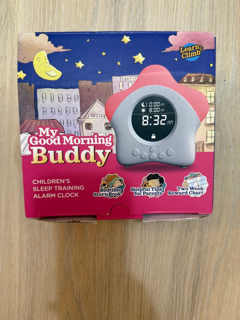 Infant sleep training alarm clock