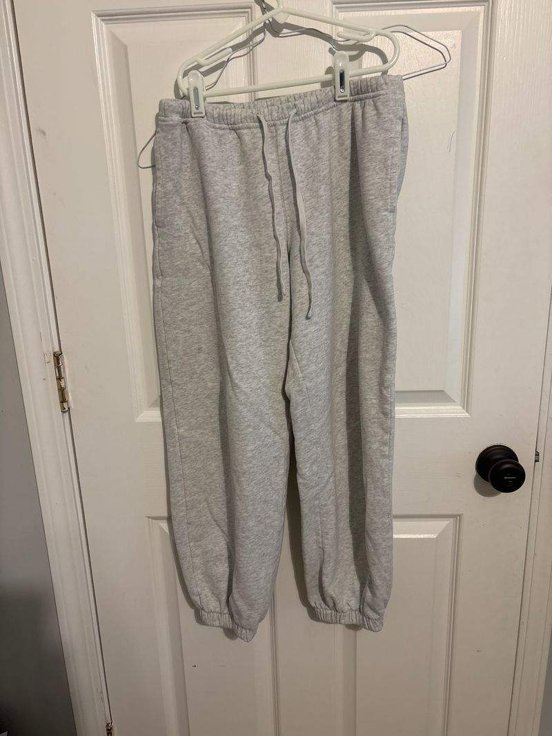 Hollister Gray sweatpants Women's - XS