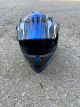 Load image into Gallery viewer, Raider Youth off road helmet
