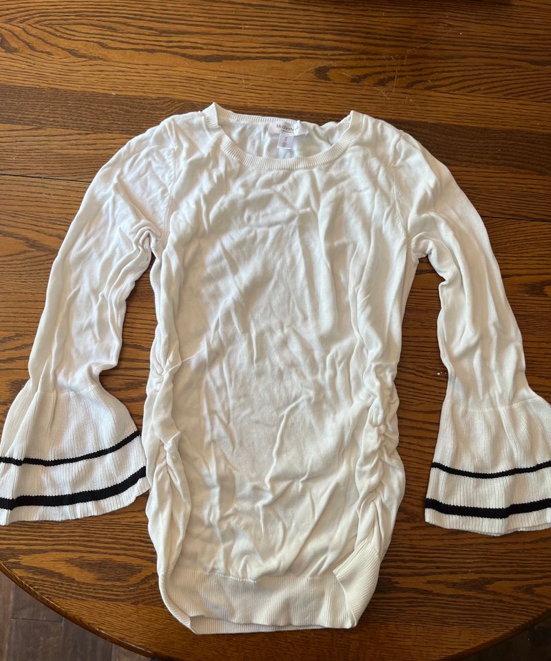 Motherhood Maternity fitted sweater Cream- off white Long sleeve flare sleeve Women's Med 8-10