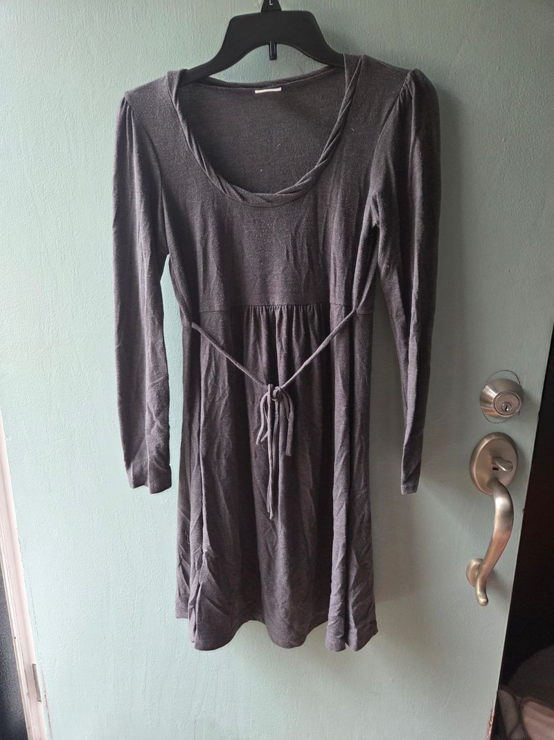 MotherhoodMaternity Grey Long Sleeve Dress- S MotherhoodMaternity Grey Long Sleeve Dress- S Women's Small 4-6