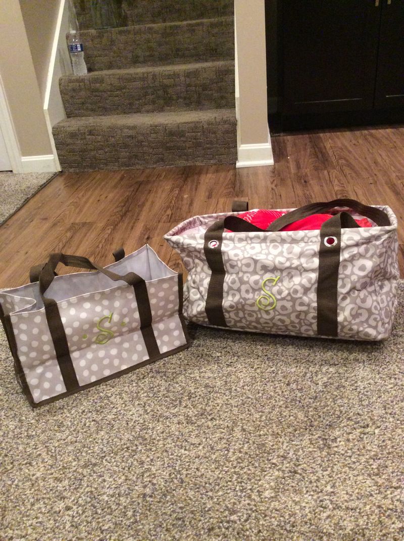 2 Thirty One bags red throw not included Med and small totes tan/white w/lime green S