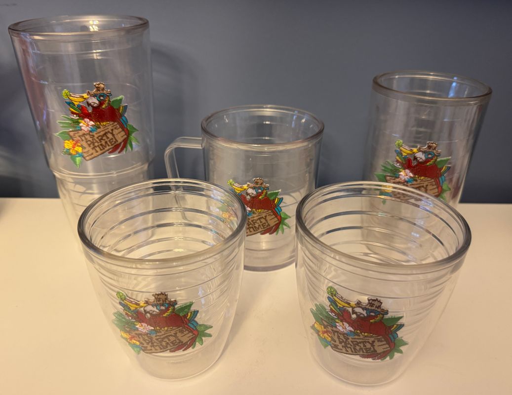 SET OF 5 Tervis Tumblers Parrot Cups 