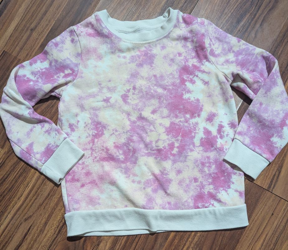 at & Jack 7/8 pink tie-dye crewneck sweatshirt Soft great for fall, winter, spring. Everyday 7