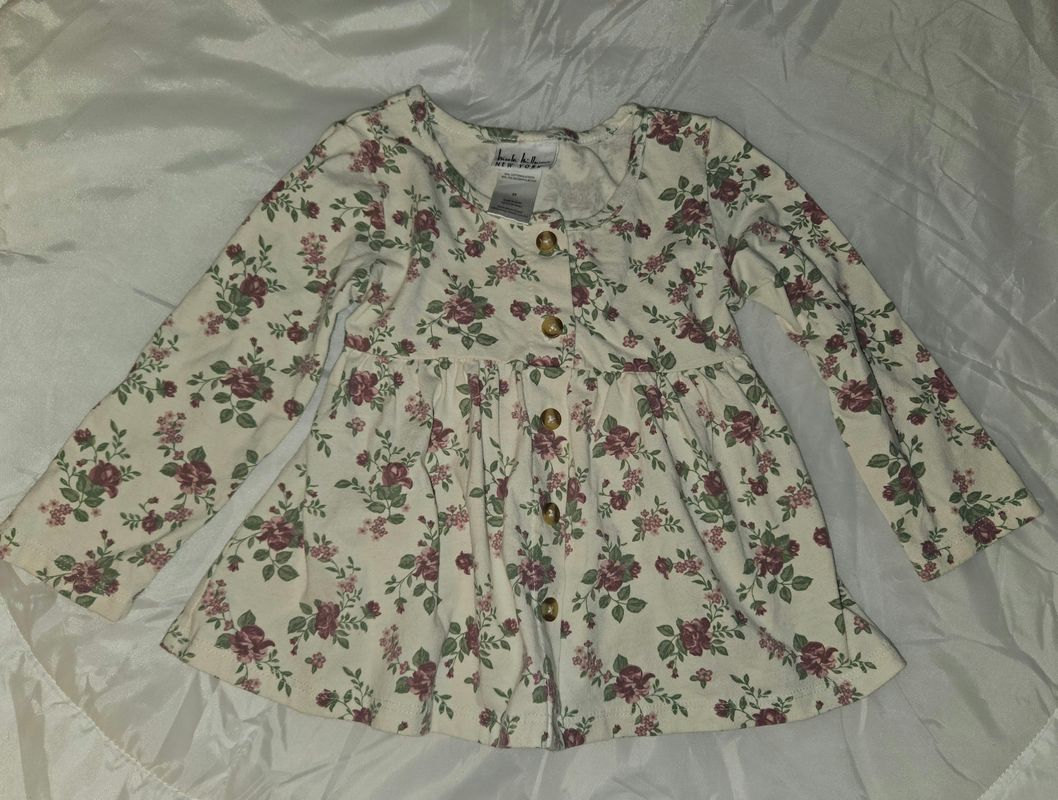 Nicole hille Cream shirt wirh purple flowers size 2t 2T
