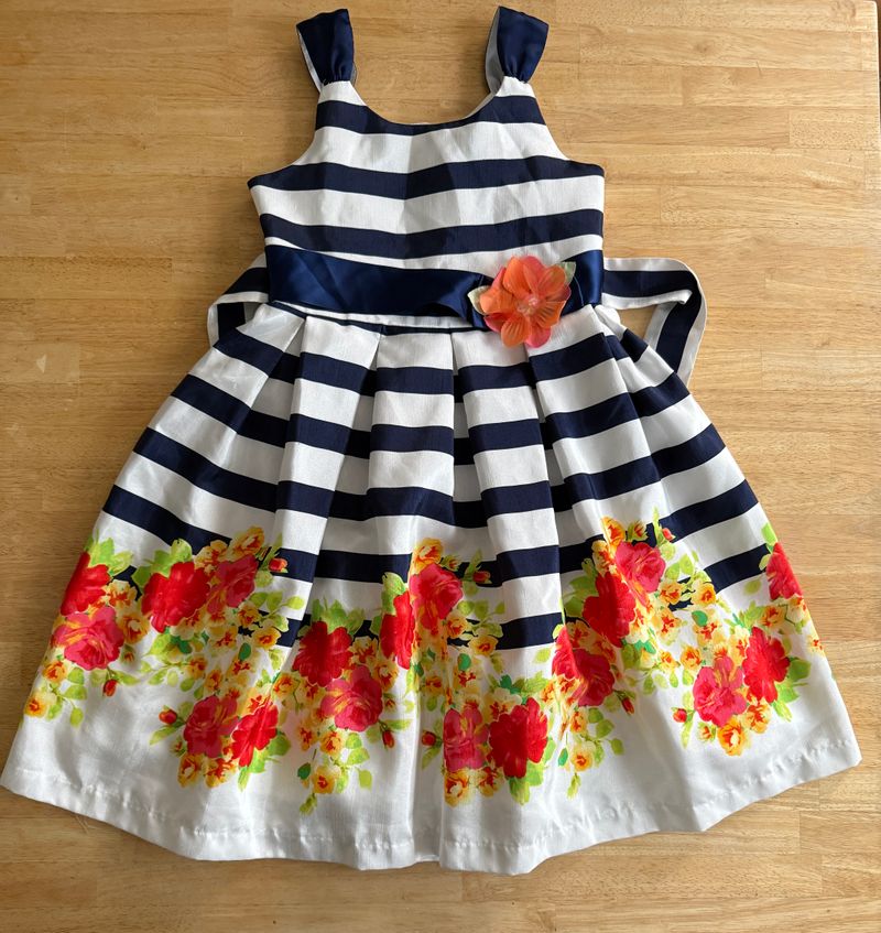 Bonnie Jean navy, white stripe flower dress Size not on dress but should be a size 5. 5T