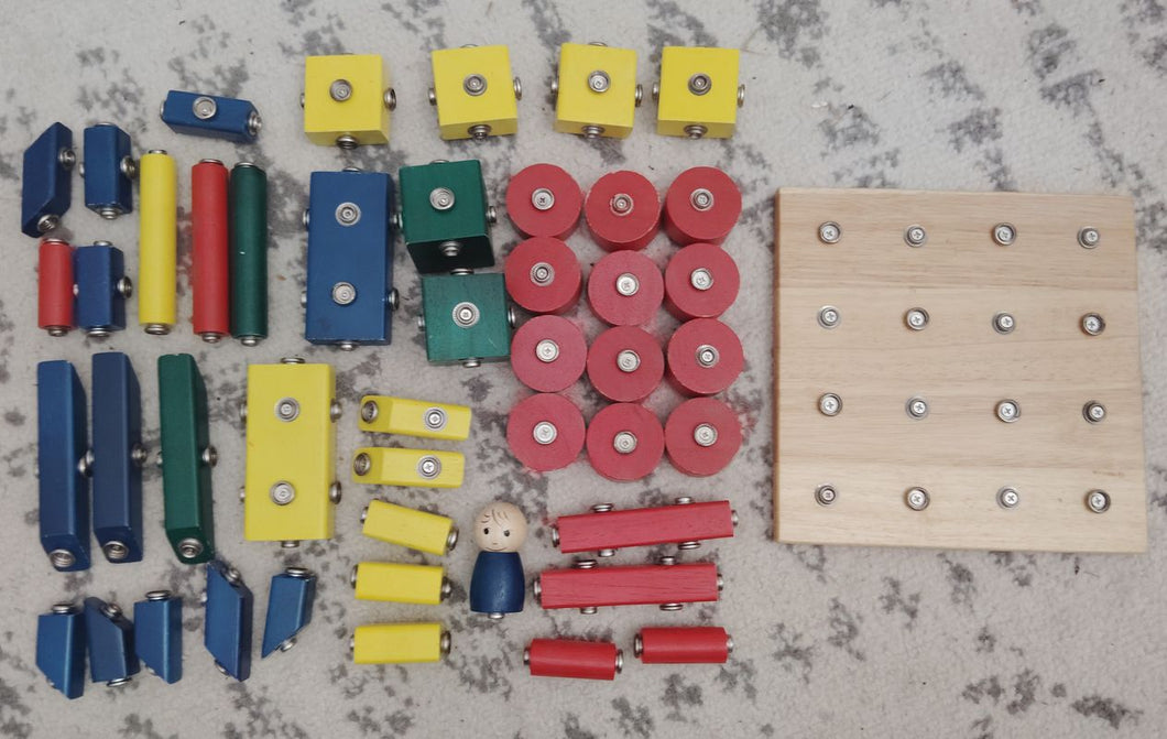 Kaplan or construction playthings Wooden Snap blocks approx 50 pieces Building