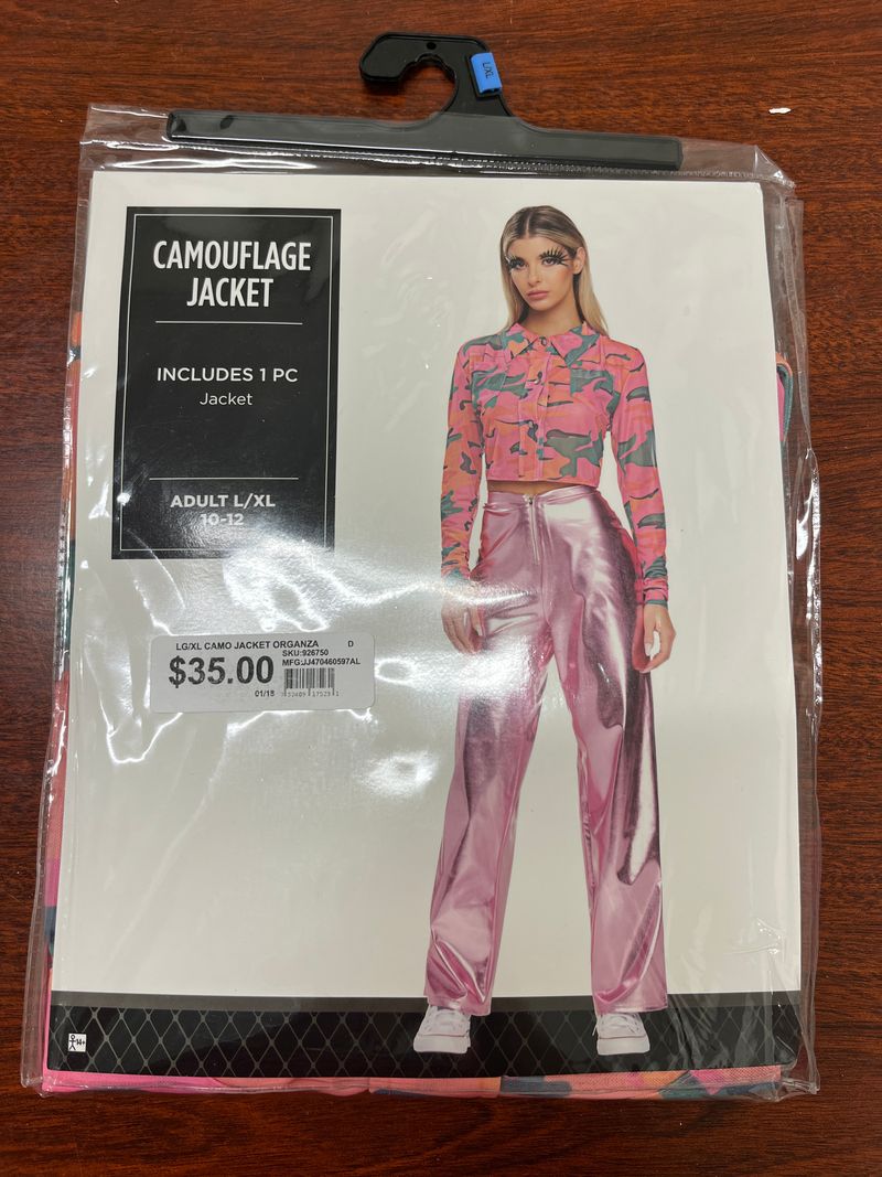 Jacket, L/XL, pink camouflage, NWT  Adult