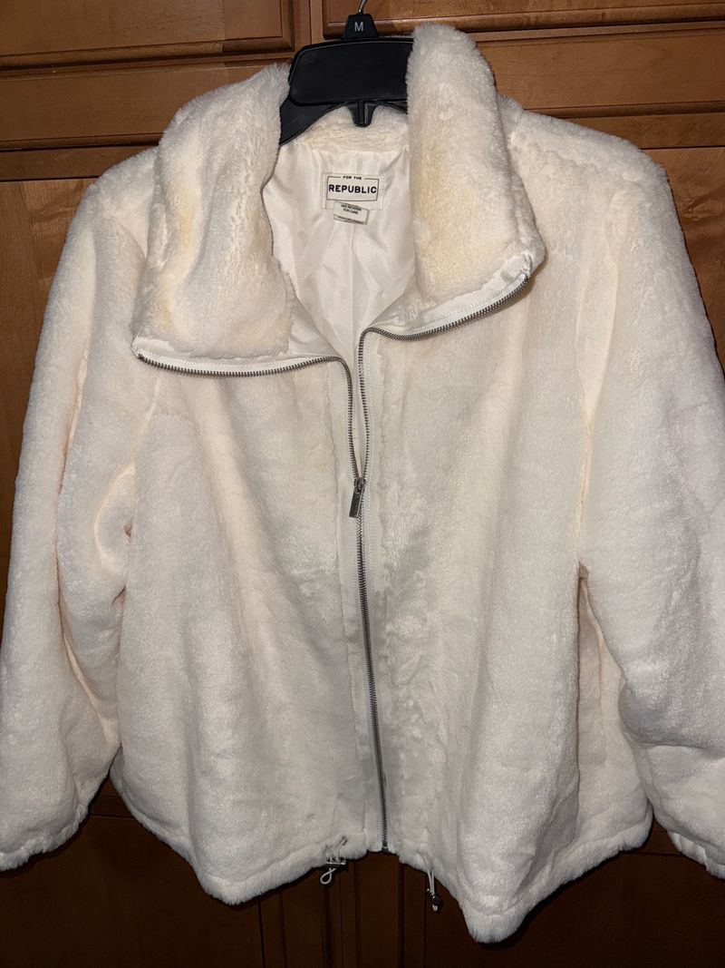 Republic New without tags jacket Women's - XXL