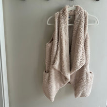Load image into Gallery viewer, Jolt, Size M, Vest, Cream, Faux Fur Draped Open Front Cardigan Vest Women&#39;s - M
