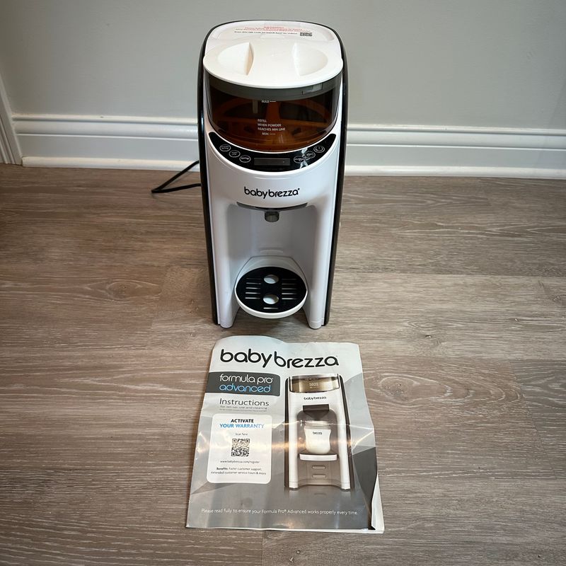 Brezza Formula Pro Advanced Formula Dispenser, Mixes, warms, and dispenses formula or water in seconds