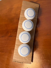 Load image into Gallery viewer, 4 knobs White with periwinkle circle
