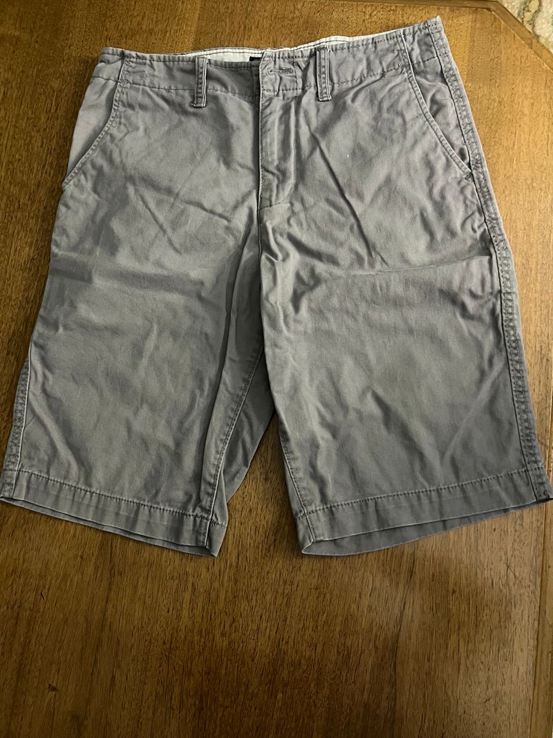 American Eagle grey shorts, size 30 Longboard 30