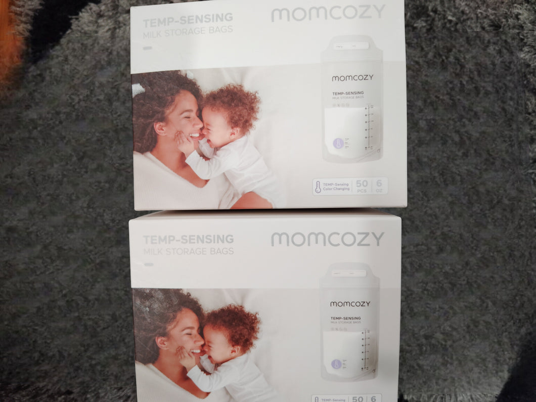 Mom cozy 2, 50 pack 6 oz each nursing bag Temp sensing milk storage bags 4/4 available